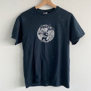 Pearl jam tee